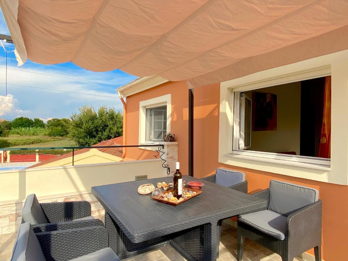 Asteraki Poolside Apartment By Dadovillas Acharavi  Bagian luar foto
