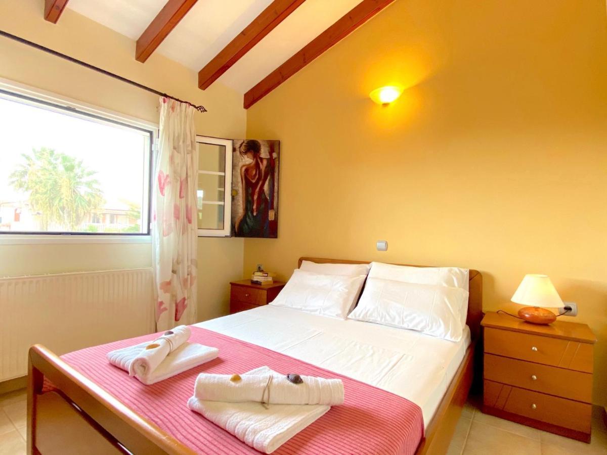 Asteraki Poolside Apartment By Dadovillas Acharavi  Bagian luar foto